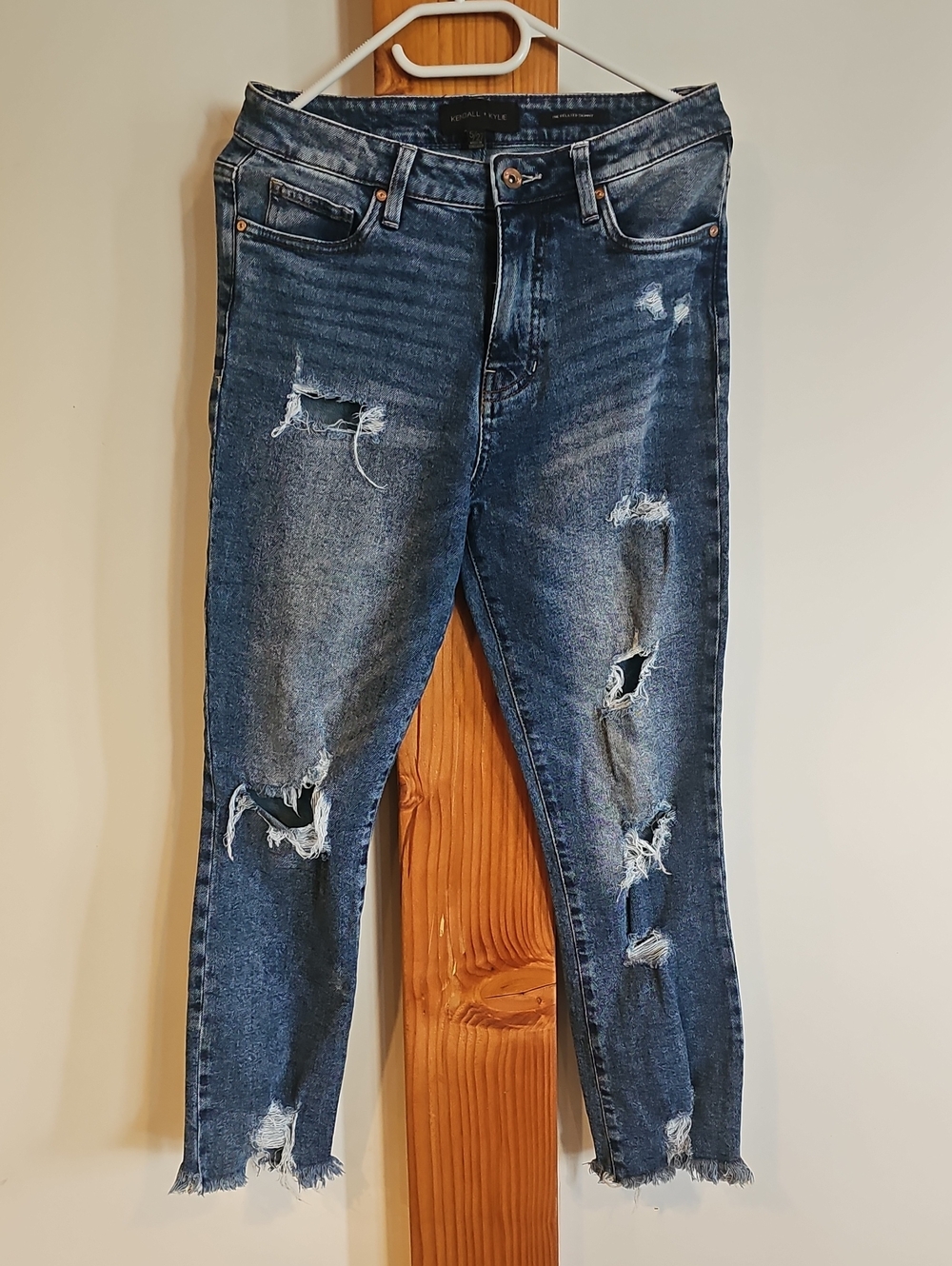 Kendall & Kylie Distressed Jeans - Size 25